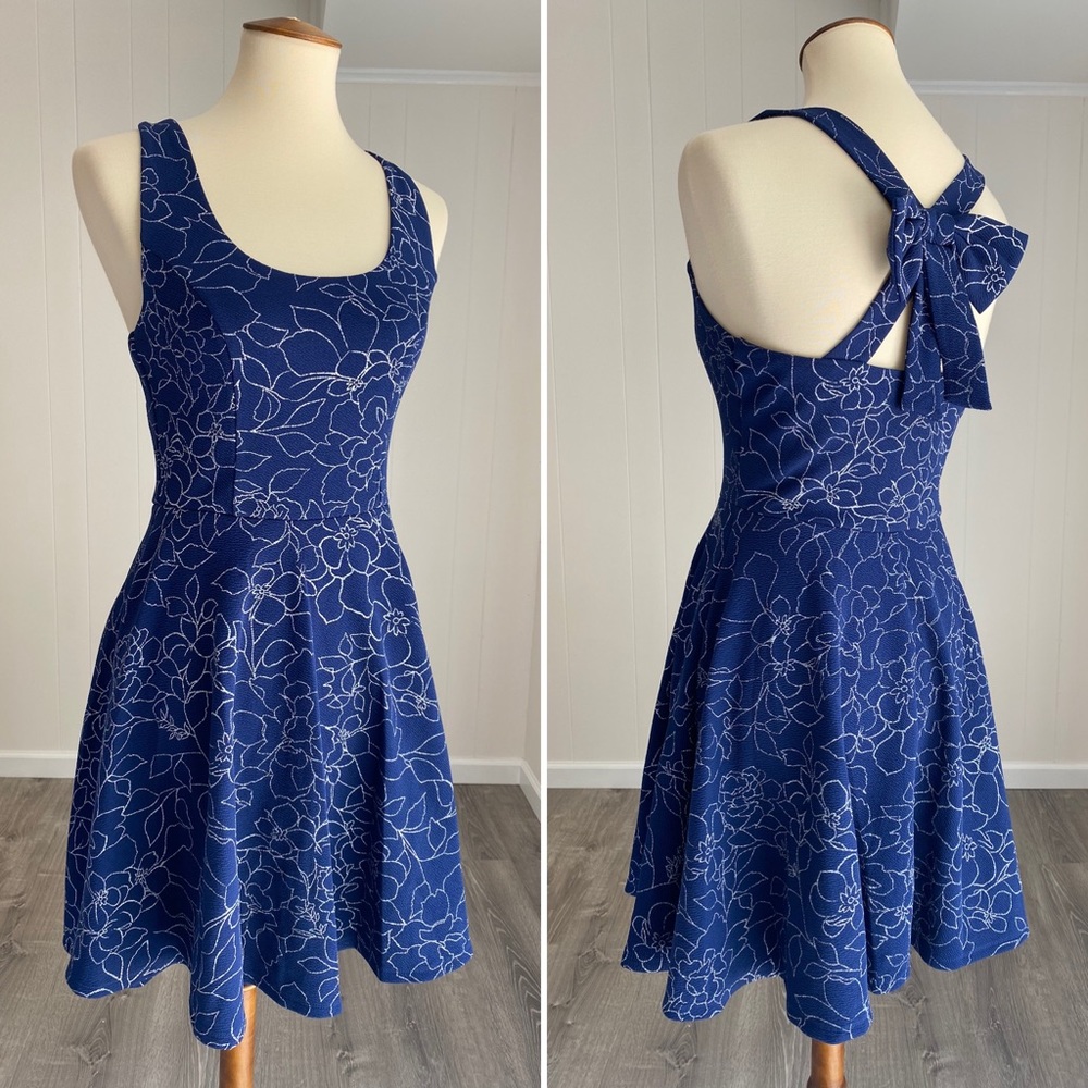 NWT TRIXXI Cross-Back Bow Dress Blue Floral